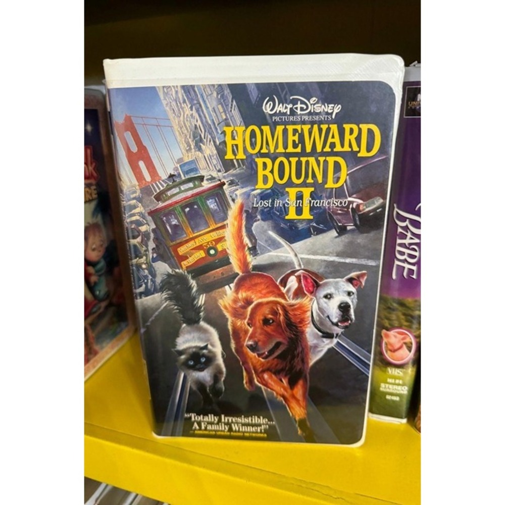 HOMEWARD BOUND‎ II VHS
